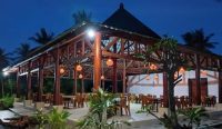 Resto di Pantai Elak-Elak Sekotong