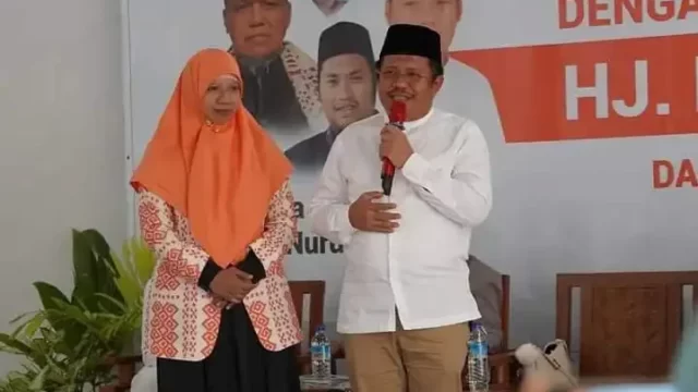 LAZ bersama Nurul Ahda saat deklarasi maju Pilkada Lobar (sumber: Andi Hujaidin/NTBSatu.com)