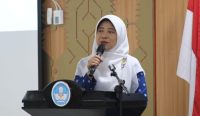 Ketua Pengurus Wilayah Himpunan Pendidik dan Tenaga Kependidikan Anak Usia Dini (HIMPAUDI) NTB, Bunda Niken Zulkieflimansyah