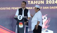Paslon nomor urut 02, Zul-uhel saat debat ketiga yang diselenggarakan KPU NTB, Rabu, 20 November 2024