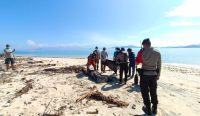 Proses evakuasi mayat di Gili Nanggu