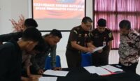 Mahasiswa dan perwakilan DPRD NTB sepakat damai dalam kasus dugaan rusak pagar dewan
