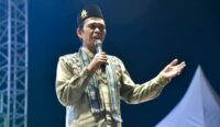 UAS saat menggelar tabligh akbar di eks Bandara Selaparang, Mataram