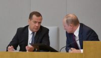 Wakil Ketua Dewan Keamanan Rusia Dmitry Medvedev bersama Putin (sumber: Instagram Dmitry Medvedev)
