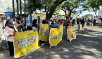 Aksi unjuk rasa di Kantor RSI NTB