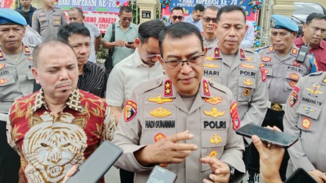 Kapolda NTB, Irjen Pol. Hadi Gunawan menghadiri peluncuran tambang rakyat di Sumbawa
