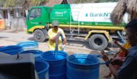 Bank NTB Syariah suplai air bersih di Desa Sekaroh - Lombok Timur