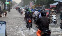 Kondisi banjir di Narmada. Selain Narmada, banjir juga terjadi di banyak wilayah di Mataram (sumber: istimewa)