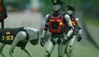 Robot polisi (sumber: istimewa)