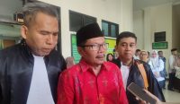 Rosiady Sayuti