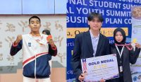 Dua mahasiswa UNW Mataram