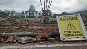 Proyek taman Pemkab Lobar