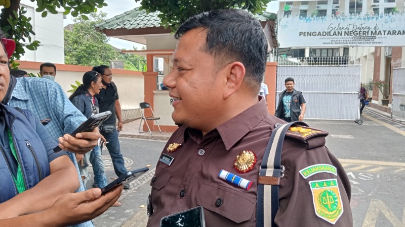 Jaksa penuntut Budi Mukhlis