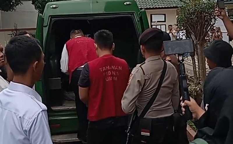 Kompol Yogi dan Ipda Aris