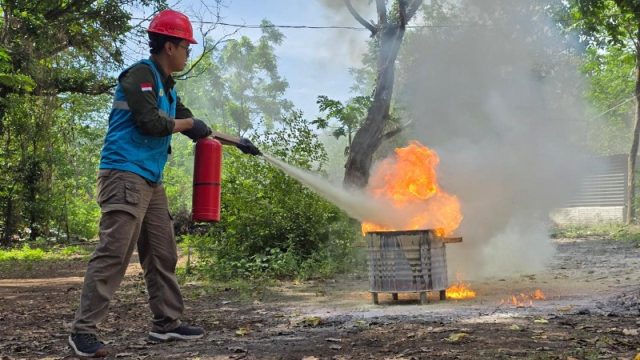 Simulasi penanganan kebakaran