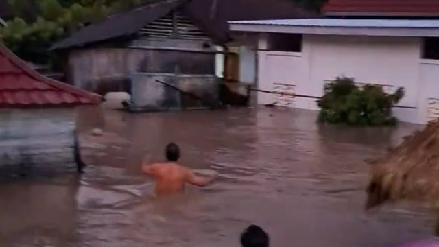 banjir sekotong